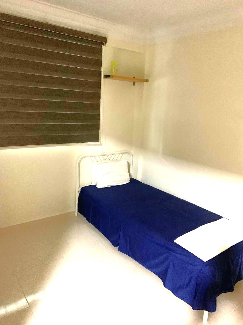 (Category: ) located in . Submitted by your_rental_specialist (Listing ID 1414632496, Image 1). Description: .