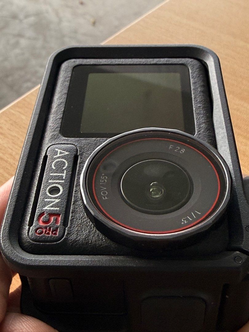 DJI Osmo Action 5 pro (Category: Video Cameras) located in Manila. Submitted by kimjatradingcc19 (Listing ID 1414632841, Image 1). Description: For sale OA5, used for motovlogging only. Comes with 256gb sd card and ND filter. Box is missing. Unit and sd card only. Seldom used tuwing may Rides lang. .