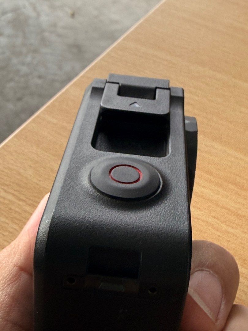 DJI Osmo Action 5 pro (Category: Video Cameras) located in Manila. Submitted by kimjatradingcc19 (Listing ID 1414632841, Image 3). Description: For sale OA5, used for motovlogging only. Comes with 256gb sd card and ND filter. Box is missing. Unit and sd card only. Seldom used tuwing may Rides lang. .