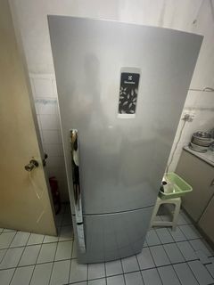 (Category: ) located in . Submitted by mfchong88 (Listing ID 1414691227, Image 1). Description: .