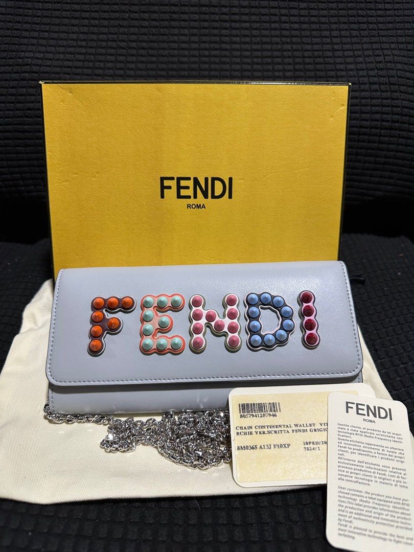 Fendi wallet on chain (Category: Luxury Bags & Wallets) located in Atok. Submitted by fullroom.dgs (Listing ID 1414676370, Image 1). Description: Fendi wallet on chain authentic rank a.