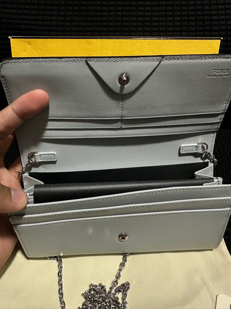 Fendi wallet on chain (Category: Luxury Bags & Wallets) located in Atok. Submitted by fullroom.dgs (Listing ID 1414676370, Image 3). Description: Fendi wallet on chain authentic rank a.