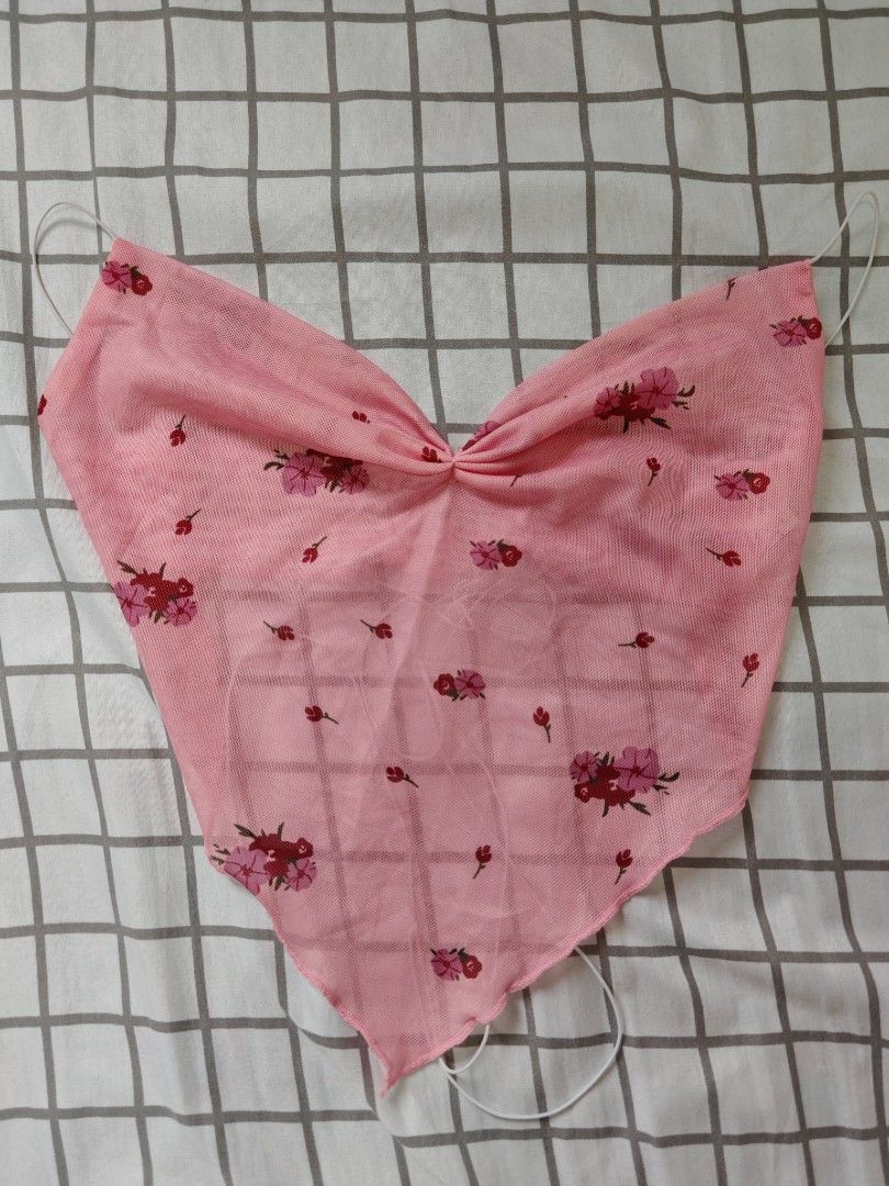 Floral Asymmetrical Hem Sheer Halter Cami Top (Category: Sleeveless) located in San Pedro. Submitted by bangs_oreo (Listing ID 1414700384, Image 3). Description: - Material: 95%Polyester, 5%spandex - Size: SMALL - Color: Pink - See-through - Never worn, 'di pinayagan ng nanay. 𑣲 Actual color may slightly vary due to lighting and screen settings. ☆ Please note: The price of this item is fixed and non-negotiable. Thank you for your understanding. 