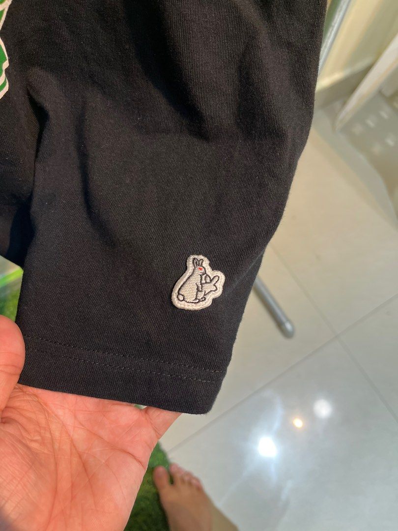 FR2 #FR2 T-shirt (Category: Tshirts & Polo Shirts ) located in Manila. Submitted by thriftthreadxx (Listing ID 1414822161, Image 3). Description: - FR2 Black T-shirt - Green and white graphic on the front - FR2 logo on neck tag - Small logo on sleeve - Crew neck - Short sleeves.