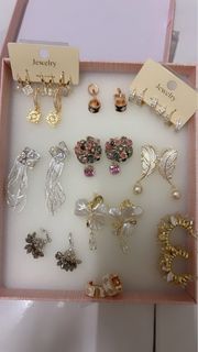 (Category: ) located in . Submitted by wewearwhat (Listing ID 1414704555, Image 1). Description: .