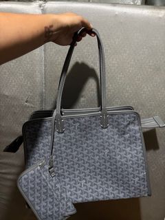 (Category: ) located in . Submitted by louievicocollections (Listing ID 1414659657, Image 1). Description: .