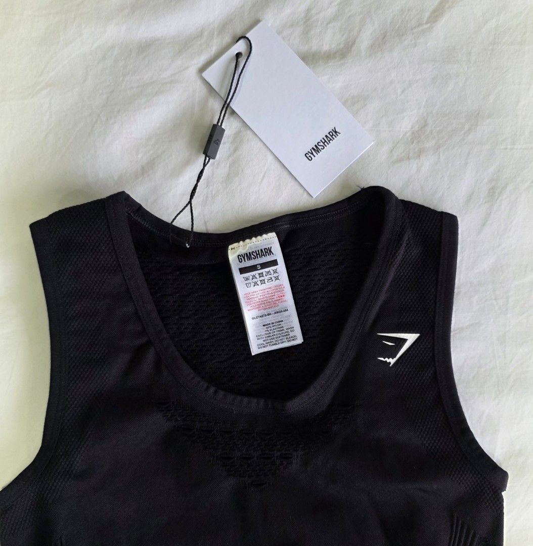 Gymshark Energy Seamless Crop Top (Category: Activewear) located in Baguio. Submitted by grumpygranny (Listing ID 1414645336, Image 2). Description: firm on price ➡️ decluttering and not selling for profit ➡️ please check my profile, only those who understand are welcome to purchase..
