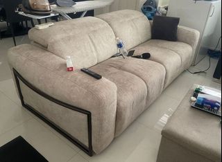 (Category: ) located in . Submitted by singapina (Listing ID 1414690245, Image 1). Description: .