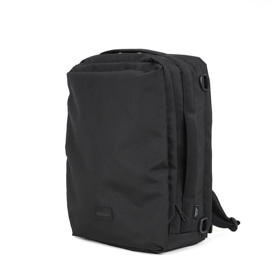 hellolulu Kell Backpack （分類：背包）位於 Hong Kong。 由 carrrrrol 提交（商品編號 1414783009，圖片 1）。簡介： Material Main fabric: 100% Polyester Inner lining: 100% Polyester Size: w29 x d18 x h44cm Capacity: 15L Weight Capacity: 8 KG Weight: 0.97 KG。