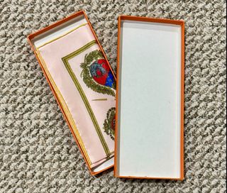 (Category: ) located in . Submitted by Authentic_Seller (Listing ID 1412362051, Image 1). Description: .