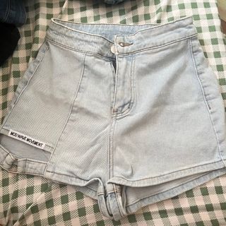 (Category: ) located in . Submitted by lvc.d (Listing ID 1414658043, Image 1). Description: .