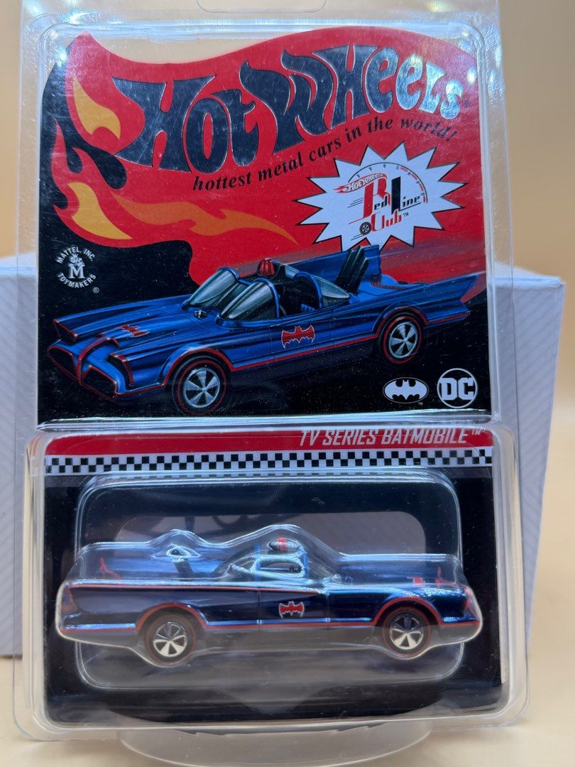 Hotwheels RLC Batmobile - 1:64 scale (Category: Vehicle & Diecast Models) located in Mandaluyong City. Submitted by karldfinds (Listing ID 1414738351, Image 1). Description: Red line club exclusive batmobile Scale:1:64 With protector Location: Mandaluyong Shipping c/o buyer Meet ups: Shangrila Mall (by schedule) MOP: Gcash, Maya, BPI.