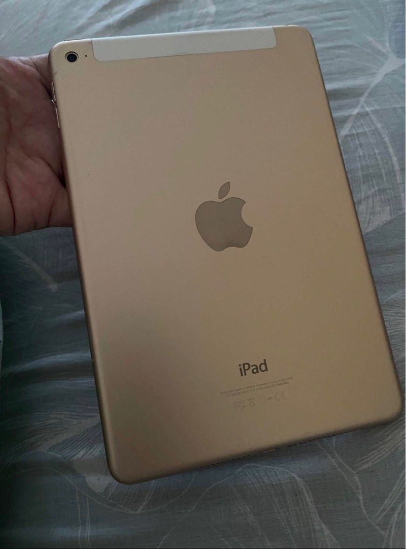 Ipad Mini 4 128gb (Category: iPad) located in Cavite. Submitted by lalavs08 (Listing ID 1414645329, Image 2). Description: Ipad Mini 4 (orig color rose gold) Napalitan na ng lcd Issue: Namamatay sya any moment My line sya sa gilid Minor dents at the back Yong home button nya medyo ng toogle prng d sya fit sa screen.. Kayo n lng po magpaayos if ever magustuhan nyo Salamat po 🙏 Price is still negotiable .