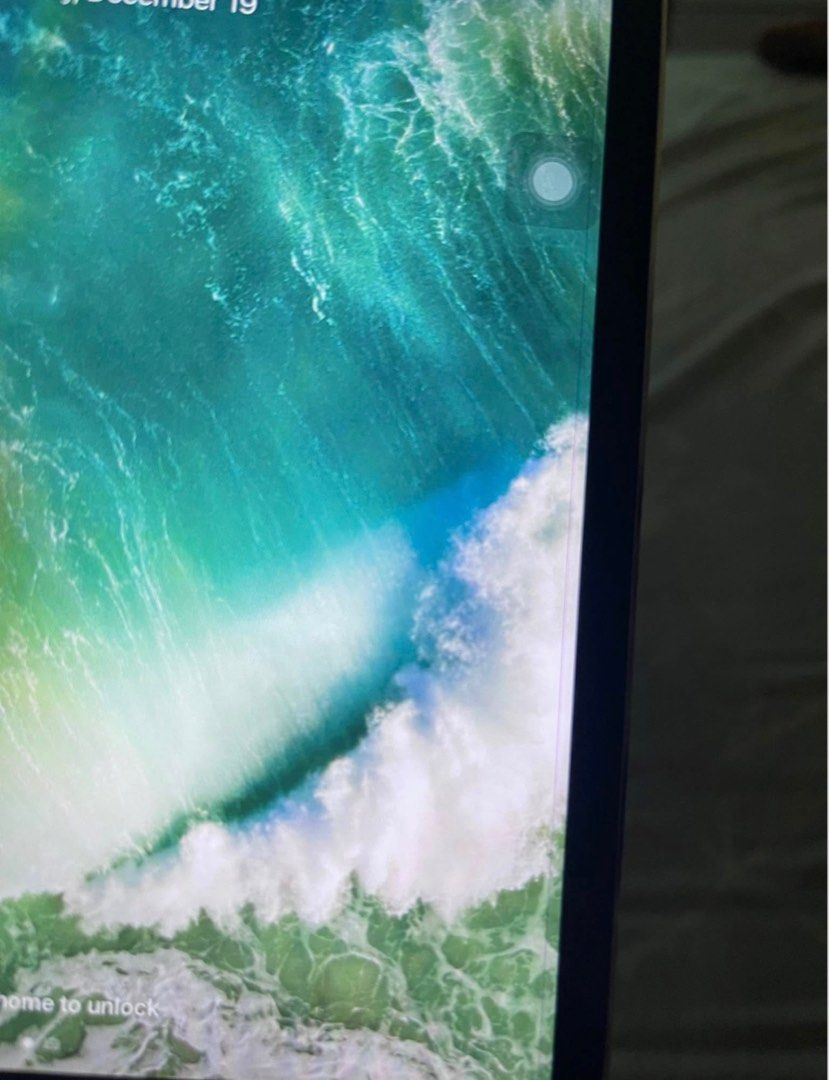 Ipad Mini 4 128gb (Category: iPad) located in Cavite. Submitted by lalavs08 (Listing ID 1414645329, Image 3). Description: Ipad Mini 4 (orig color rose gold) Napalitan na ng lcd Issue: Namamatay sya any moment My line sya sa gilid Minor dents at the back Yong home button nya medyo ng toogle prng d sya fit sa screen.. Kayo n lng po magpaayos if ever magustuhan nyo Salamat po 🙏 Price is still negotiable .