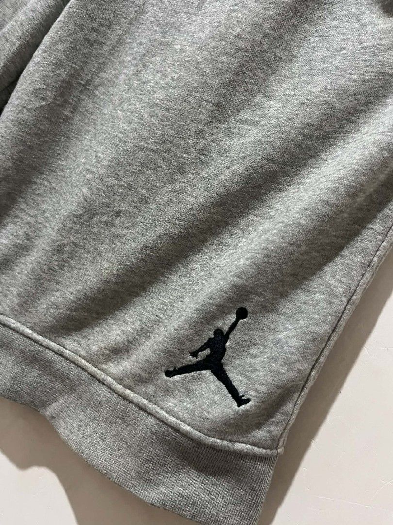 JORDAN SHORTS (Category: Shorts) located in San Fernando. Submitted by work4it (Listing ID 1414765293, Image 2). Description: Jordan Shorts Dimes: W-30-38 L-21 L.O-11½ Issue-X Need wash Color rate-9.5/10.