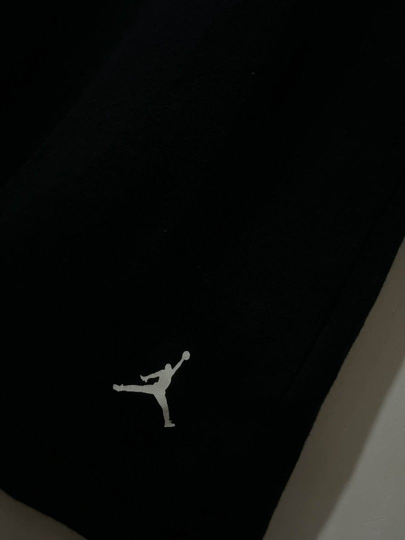 Jordan(Make them Look) (Category: Shirts) located in San Fernando. Submitted by work4it (Listing ID 1414773981, Image 3). Description: Dimes:17x25 Color Rate:10/10 Issue:None Condition:Good As new.