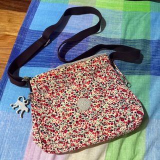 (Category: ) located in . Submitted by caitlinmoon (Listing ID 1414700057, Image 1). Description: .