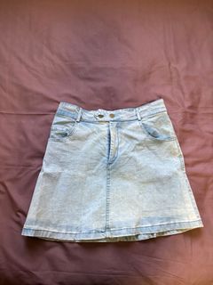 (Category: ) located in . Submitted by hellooo- (Listing ID 1414730133, Image 1). Description: .