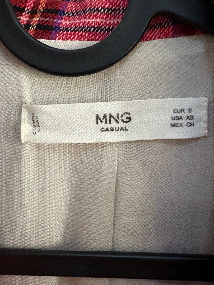 Mango blazer (S) (Category: Coats, Jackets and Outerwear) located in Paranaque City. Submitted by declutteringp (Listing ID 1414774602, Image 3). Description: .