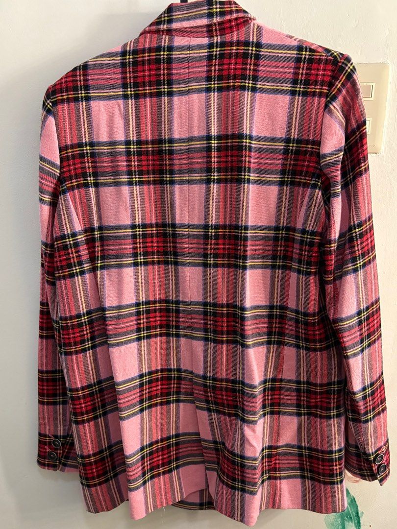 Mango blazer (S) (Category: Coats, Jackets and Outerwear) located in Paranaque City. Submitted by declutteringp (Listing ID 1414774602, Image 2). Description: .