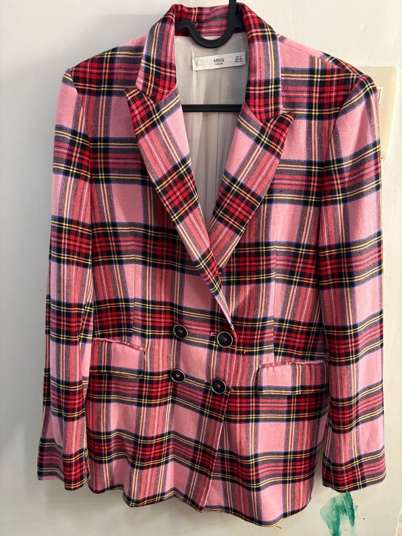 Mango blazer (S) (Category: Coats, Jackets and Outerwear) located in Paranaque City. Submitted by declutteringp (Listing ID 1414774602, Image 1). Description: .