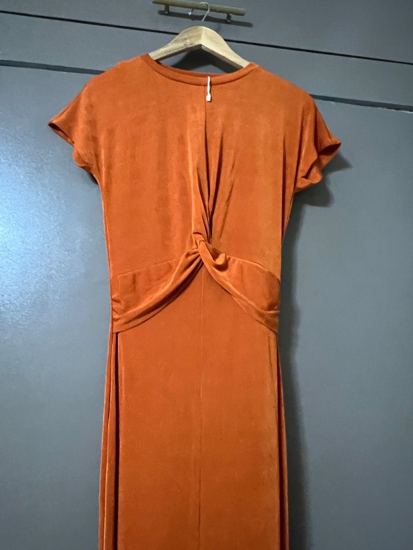 MANGO knitted dress (Category: Dresses) located in Manila. Submitted by cluttercrushers (Listing ID 1414730773, Image 2). Description: orange Mango short sleeve dress with a twisted waist stretch (type of cloth) fits XS-S RFS: Decluttering.