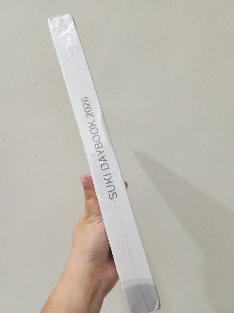 MERCURY DRUG SUKI PLANNER 2026 (Category: Stationery & School Supplies) located in Bulacan. Submitted by unnies (Listing ID 1414711779, Image 2). Description: Mercury Drugs Suki! Daybook 2026 Available color: Purple RFS: Extra Seller's Important Note: ᴵ ᵃᵐ ˢᵉˡˡⁱⁿᵍ ᵗᵒ ʳᵉʰᵒᵐᵉ, ⁿᵒᵗ ʲᵘˢᵗ ᶠᵒʳ ᵖʳᵒᶠⁱᵗ. ᴸᵒᵒᵏⁱⁿᵍ ᶠᵒʳ ᶜᵒᵐᵐᵘⁿⁱᶜᵃᵗⁱᵛᵉ ᵇᵘʸᵉʳˢ ʷʰᵒ ᵛᵃˡᵘᵉ qᵘᵃˡⁱᵗʸ. ᴾˡᵉᵃˢᵉ ᵈʳᵒᵖ ᵃ ᵐᵉˢˢᵃᵍᵉ ʷʰᵉⁿ ʸᵒᵘʳ ⁱᵗᵉᵐ ᵃʳʳⁱᵛᵉˢ! 📦.