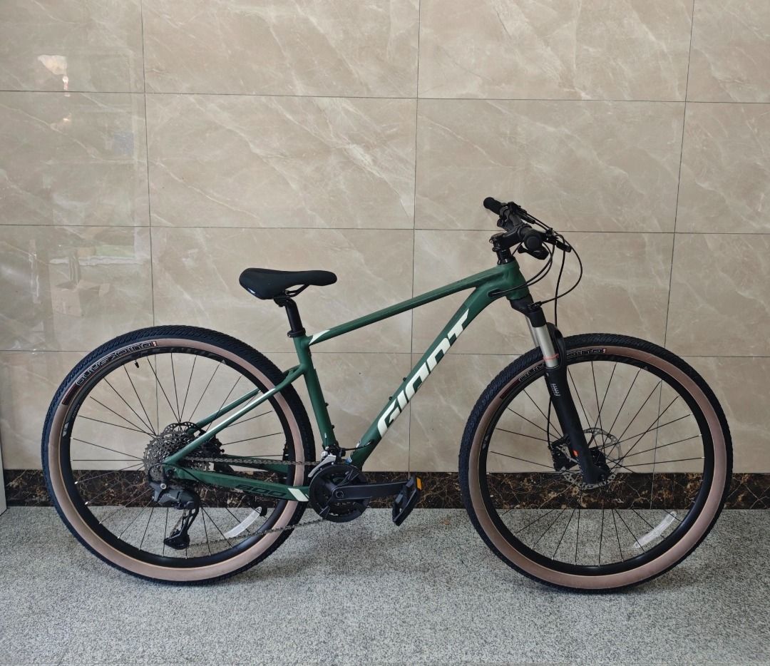 Mountain bike GIANT XTC 800 25th model (Category: Bicycles) located in Paranaque City. Submitted by polackgarn20378 (Listing ID 1414648072, Image 1). Description: ✨is your trusted destination for premium second-hand bicycles. ✨🔧Our inventory covers diverse categories like mountain bikes, urban bikes, and folding bikes, each undergoing a strict 5-step inspection process: frame integrity check, brake & gear calibration, wheel truing, chain lubrica