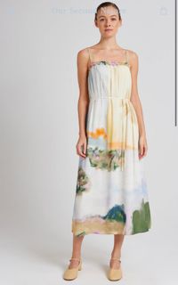 (Category: ) located in . Submitted by raidmywardrobe11 (Listing ID 1414640706, Image 1). Description: .