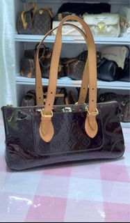 (Category: ) located in . Submitted by junecloset (Listing ID 1414671423, Image 1). Description: .