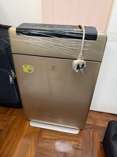 （分類：）位於 。 由 ifcsisters 提交（商品編號 1414717257，圖片 1）。簡介： 。