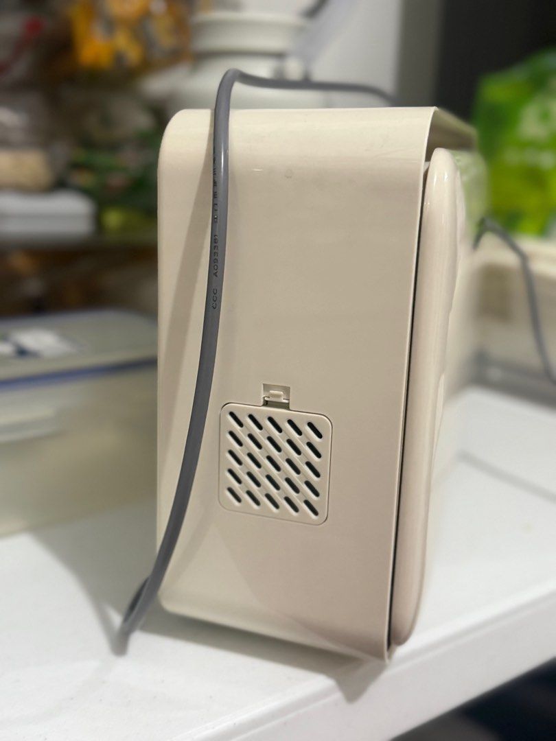 Portable UV Sterilizer and Dryer (Category: Breastfeeding & Bottle Feeding) located in Cainta. Submitted by cloverscloset.ph (Listing ID 1414664025, Image 3). Description: Travel sterilizer and dryer. Can fit 3 bottles. UV Sterilizer with Dryer 220v.