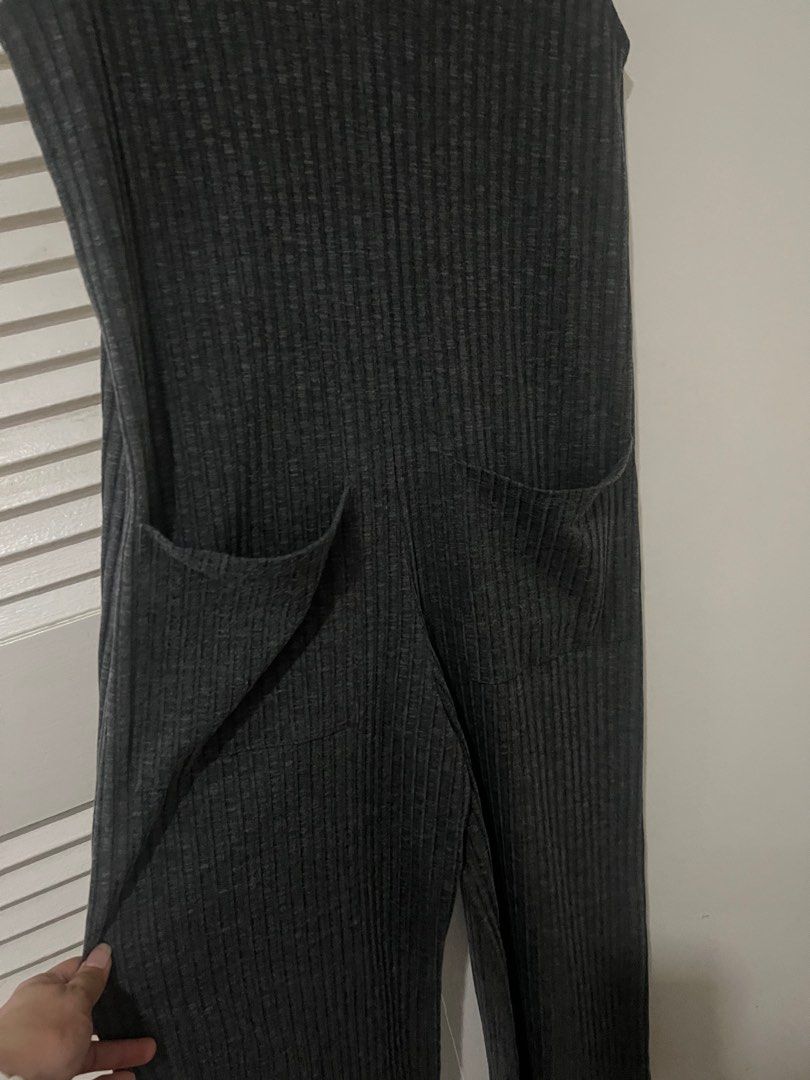 Pull and Bear Ribbed Jumpsuit (Category: Jumpsuits) located in Paranaque City. Submitted by arkingls (Listing ID 1414694796, Image 2). Description: Pls see last 2 photos for fit reference Measurements in photos Will fit up to Medium.