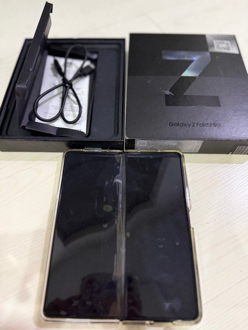 Samsung Galaxy Z Fold 3 5g (Category: Samsung) located in Manila. Submitted by zago88 (Listing ID 1414703439, Image 1). Description: Galaxy Z Fold 3 5g 256gb well used With box and cable Open line can do meet in otis paco or Robinsons place manila MOP cash, gcash, bdo, bpi.