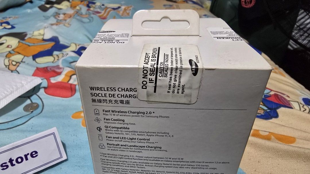 Samsung Wireless Charger stand (Category: Chargers & Cables) located in San Miguel. Submitted by rrshopstore (Listing ID 1414745256, Image 3). Description: Original Samsung. Comes with 256GB sd card.Power adapter and cable.