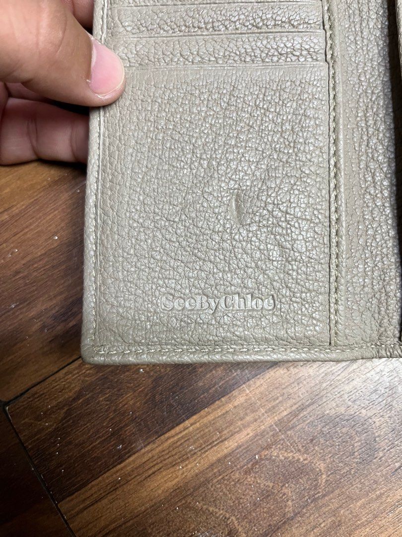 See by Chloe Hana Compact Trifold Wallet (Category: Wallets & Card holders) located in Cabanatuan. Submitted by refind-ph (Listing ID 1414807594, Image 3). Description: See by Chloe Hana Compact Trifold Wallet Very good condition No issue Color rate 9/10 Still presentable Dm to purchase! 📩.