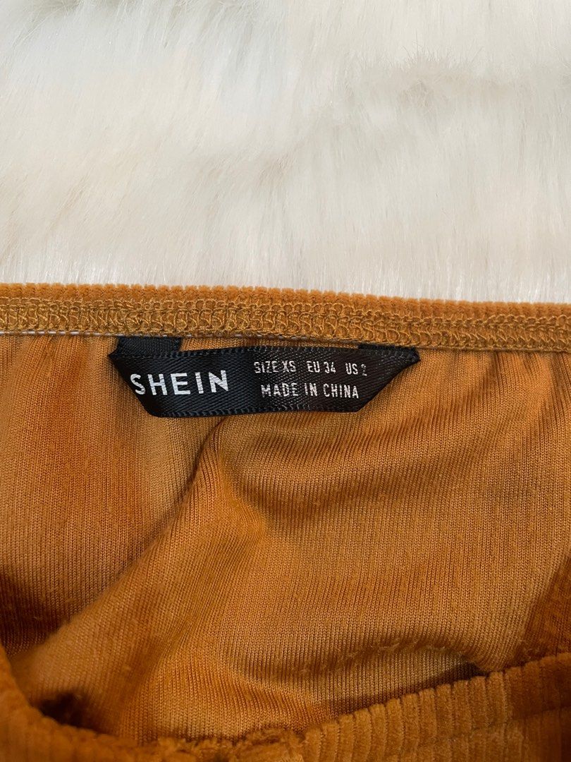 SHEIN Corduroy Bustier Crop Top (Category: Others Tops) located in Manila. Submitted by dbbjll (Listing ID 1414797904, Image 3). Description: - SHEIN crop top - Corduroy fabric - Bustier design - Adjustable straps - Flattering fit - Warm brown color - Size: XS (EU 34, US 2).