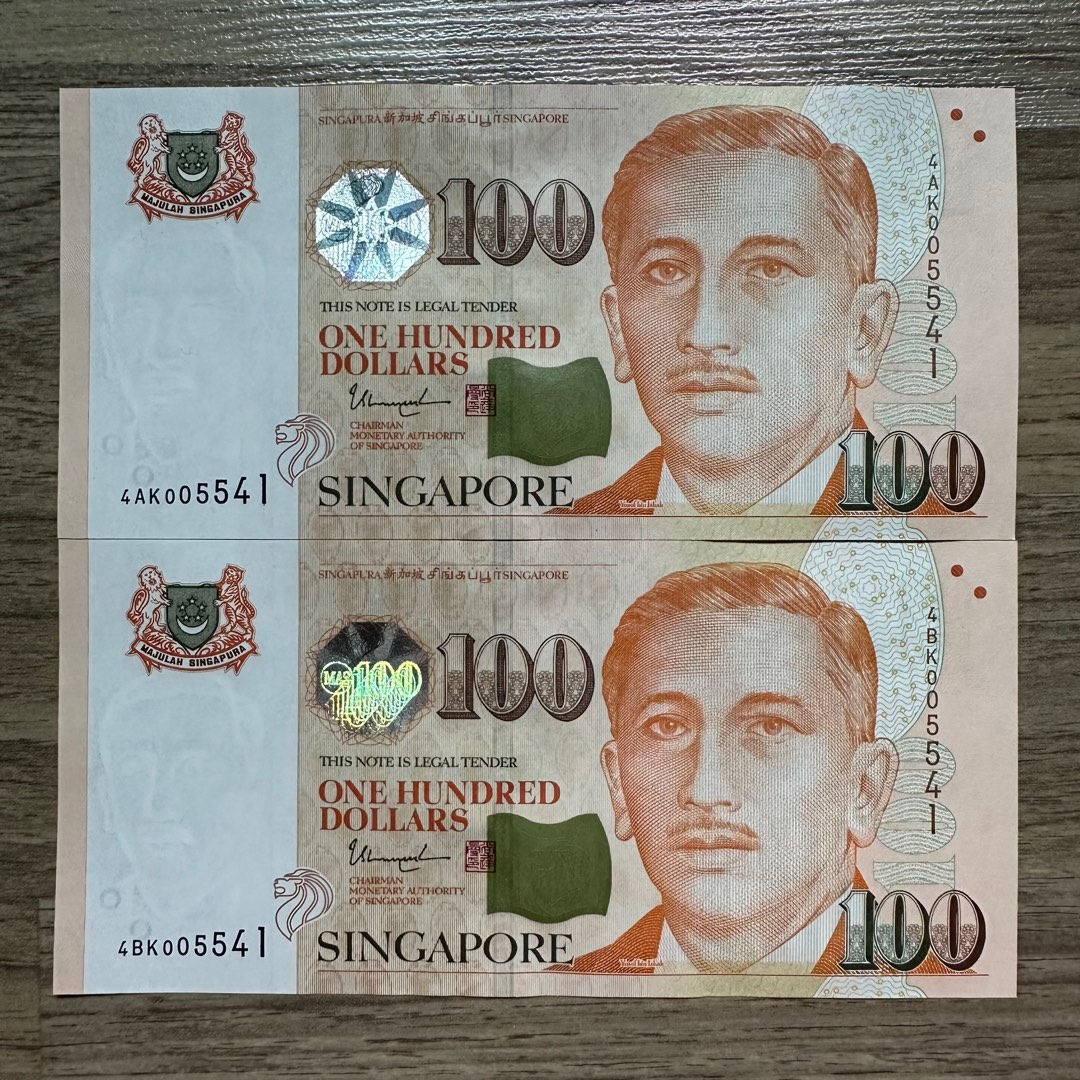 Singapore Portrait $100 same serial number with running PREFIX in UNC ...
