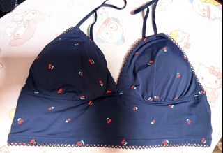 （分類：）位於 。 由 arielbubble 提交（商品編號 1414814383，圖片 1）。簡介： 。