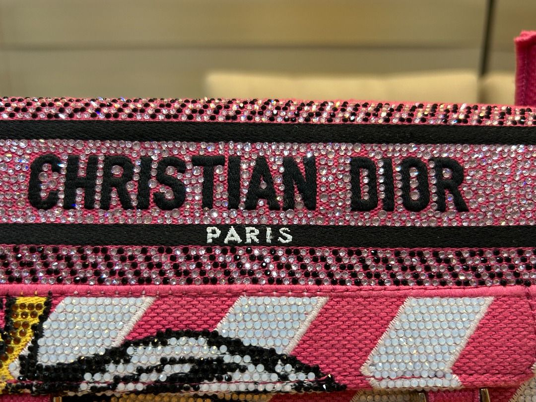 Small Pink Studded CHRISTIAN DIOR Canvas Bag (Category: Shoulder Bags) located in Cebu City. Submitted by smartvogue (Listing ID 1414744650, Image 2). Description: Authentic, coded Dimensions: 6.25” H x 8.5” W x 3” D Flaws: Missing sling Being sold for 6,500 Euros elsewhere Get this for a bargain! 📍Cebu City Disclaimer: The seller has no association or affiliation with any of the brands featured across the listings. All rights are reserved to th