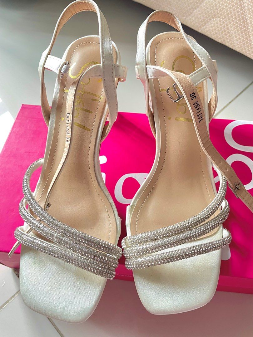 Sofab Silver Heels (Category: Heels) located in Taguig. Submitted by jmestrellado (Listing ID 1414673615, Image 2). Description: Sofab Silver Heels, size 36 with heel height of 3inches, looks very new, used once for 3hrs only 😄.