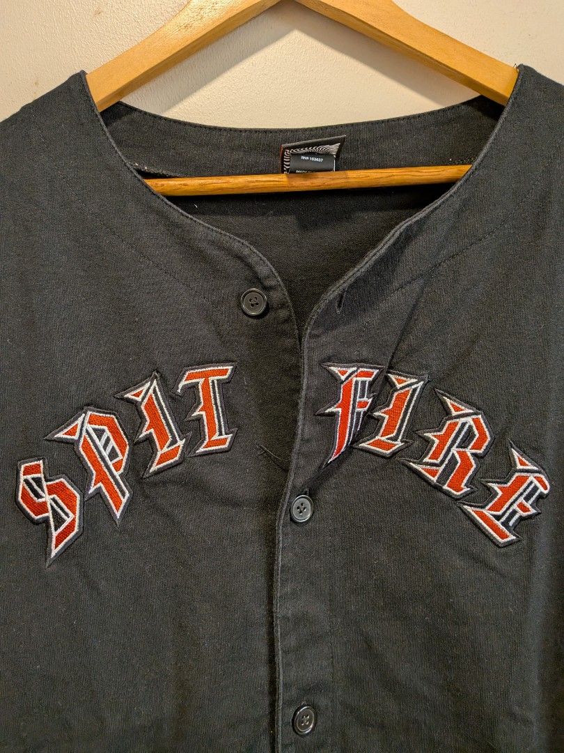 Spitfire Baseball Jersey (Category: Tshirts & Polo Shirts ) located in Paniqui. Submitted by fndrs.kprs.ph (Listing ID 1414628397, Image 2). Description: Spitfire Baseball Jersey Size on tag: XL 22x28 Color rate: 10/10 Good as new No flaws.