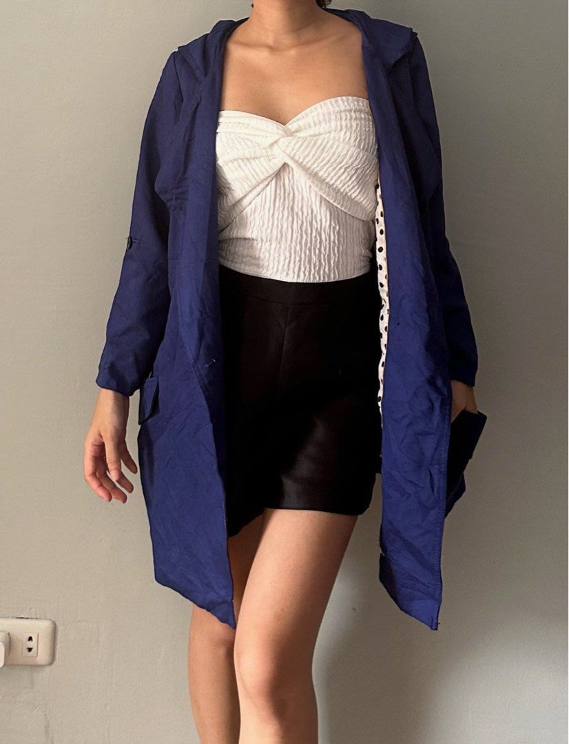 Trench Coat (Category: Coats, Jackets and Outerwear) located in Taguig. Submitted by mistAstuff (Listing ID 1414816045, Image 2). Description: Trench Coat Perfect For Winter and Fashion! Size Small - Large .