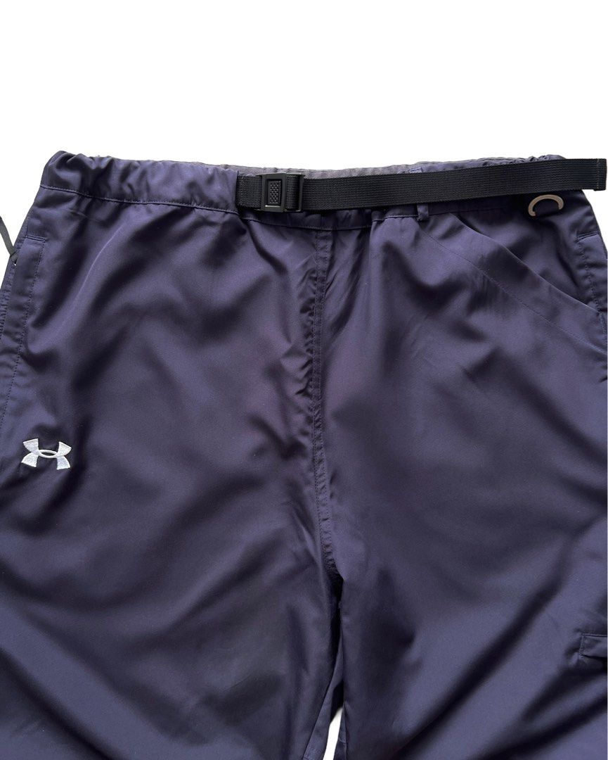 Under Armour Water-Repellent Technical Pants (Category: Trousers) located in Manila. Submitted by morf_sply (Listing ID 1414719690, Image 2). Description: Loose-fit trousers made with a 2-layer waterproof fabric. Ribbed waist with belt strap puller with 3 side pockets. Buttoned hems. Waist 29-34 in Rise 14 in Inseam 31 in Length 43 in Leg Opening 9.5 in .