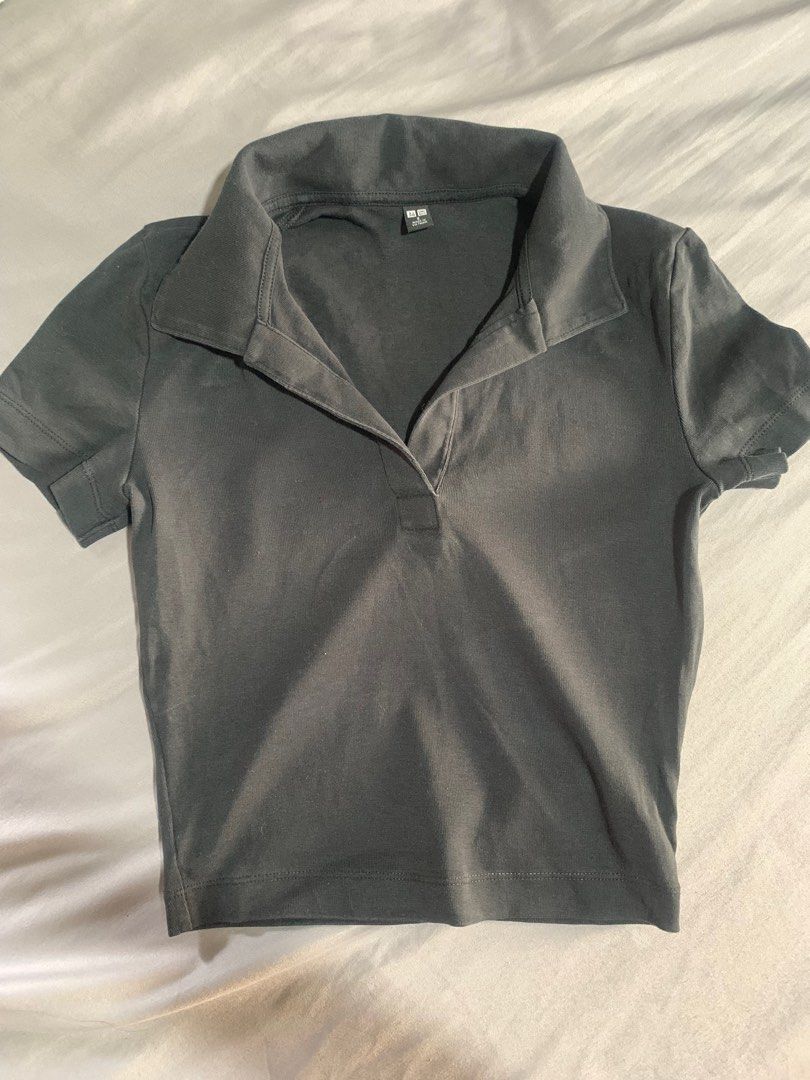 Uniqlo Black Ribbed Polo (Category: Blouses) located in Quezon City. Submitted by 03cart (Listing ID 1414750562, Image 1). Description: - like new. no flaws - size: small - can do meetup at cubao araneta .