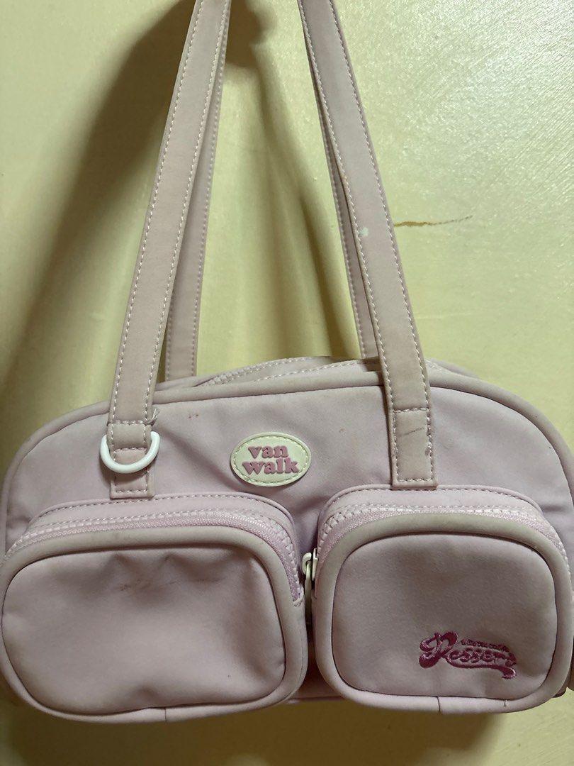 VANWALK BUBBLE ISLAND PINK BAG (Category: Shoulder Bags) located in Cainta. Submitted by pillowsdecluttering (Listing ID 1414683600, Image 2). Description: with stains but inside :) not visible.