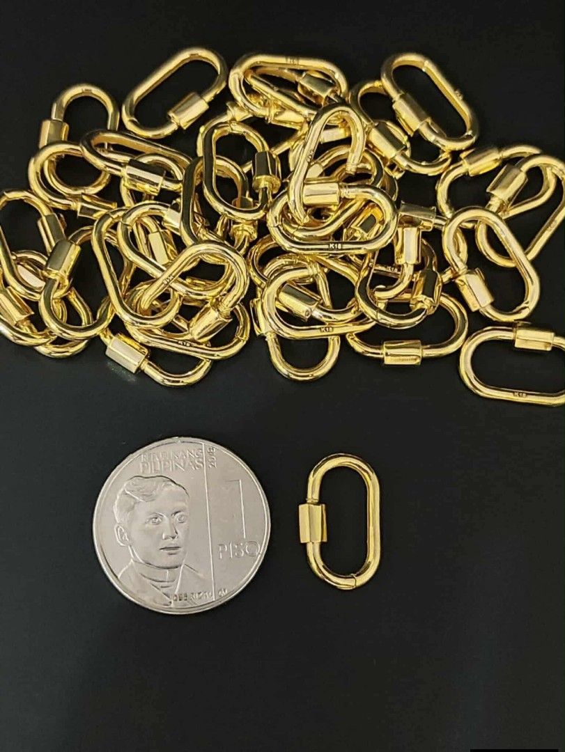 VARIOUS DESIGNS CARABINERS 18K GOLD (Category: Charms) located in Manila. Submitted by primejewelry (Listing ID 1414633337, Image 3). Description: .
