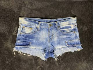(Category: ) located in . Submitted by capymelon (Listing ID 1414695193, Image 1). Description: .