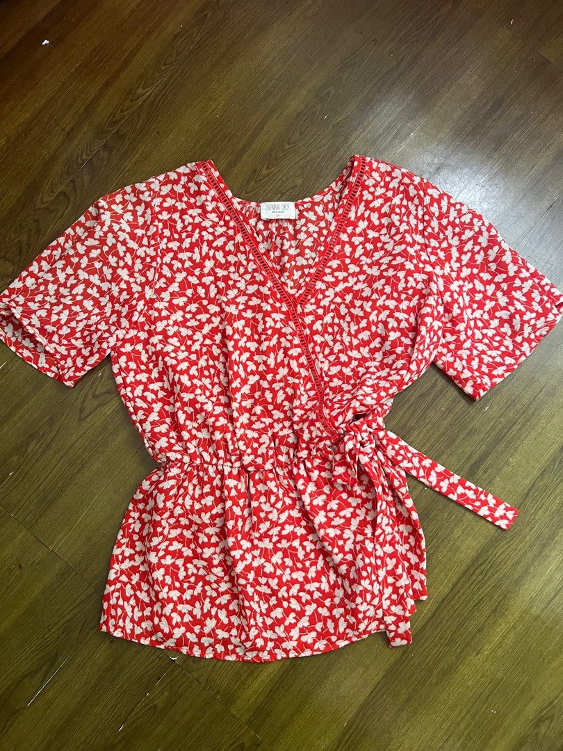 Women’s Top (Category: Blouses) located in Pasig City. Submitted by ecdnp (Listing ID 1414673974, Image 2). Description: 🛍️ Tops fit medium to large frames—never used or only worn once. 1. Red floral ₱200 (used once from US) 2. Red printed ₱250 (never been used - no tag from US) 3. D&Co red ₱130 (used once) 4. Vest ₱60 (used once) ❌ NO RETURN / EXCHANGE / REFUND.