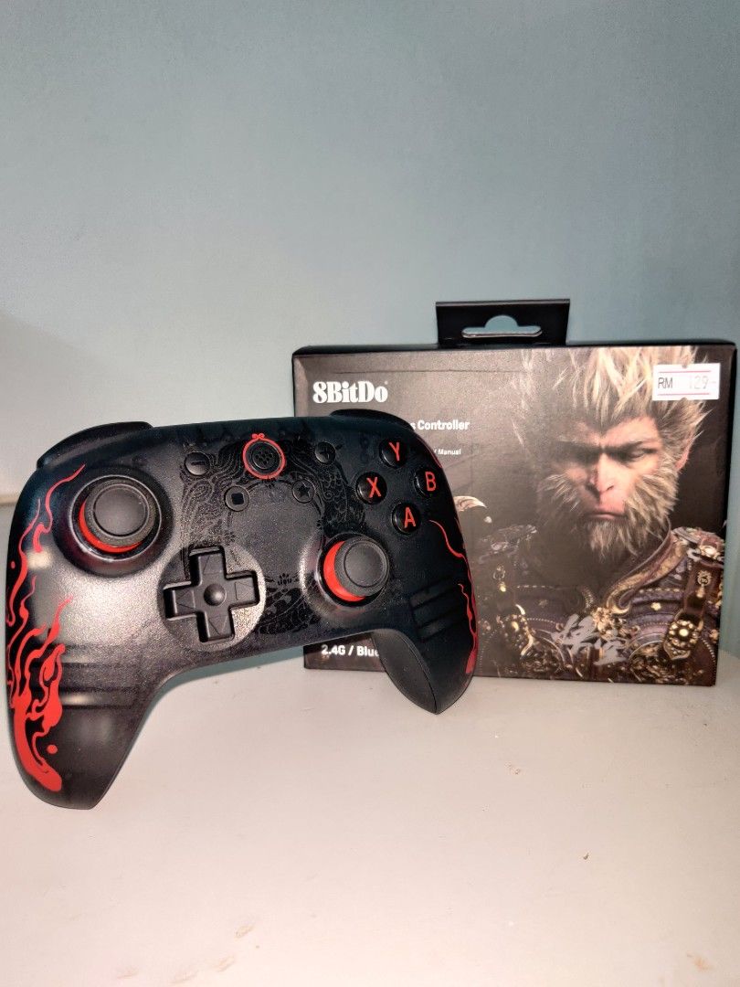 8BitDo Controller (Category: Controllers) located in Bukit Mertajam. Submitted by ahmadfitr46567 (Listing ID 1414949261, Image 1). Description: Balck Myth: Wukong edition 8BitDo Ultimate 2C Wireless Controller - Includes original box -2.4g/Bluetooth/USB.